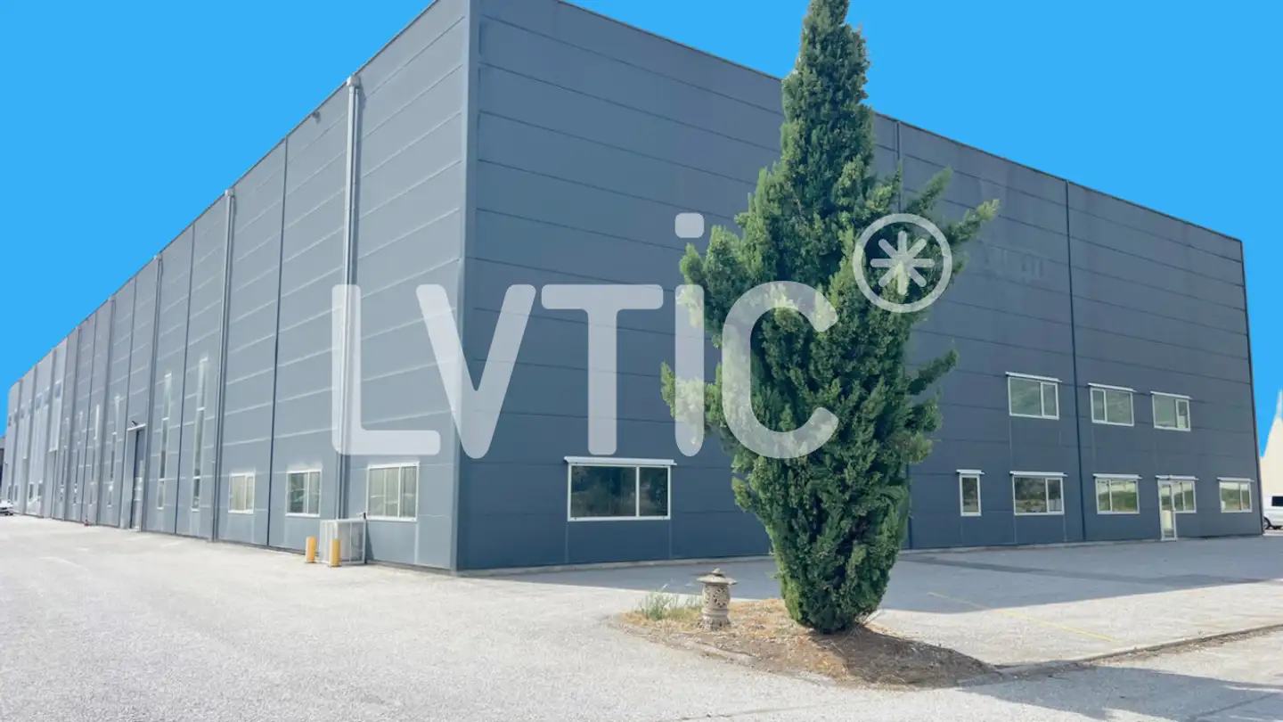 Industrial property for rent - 1963 Vétroz - Photo 2