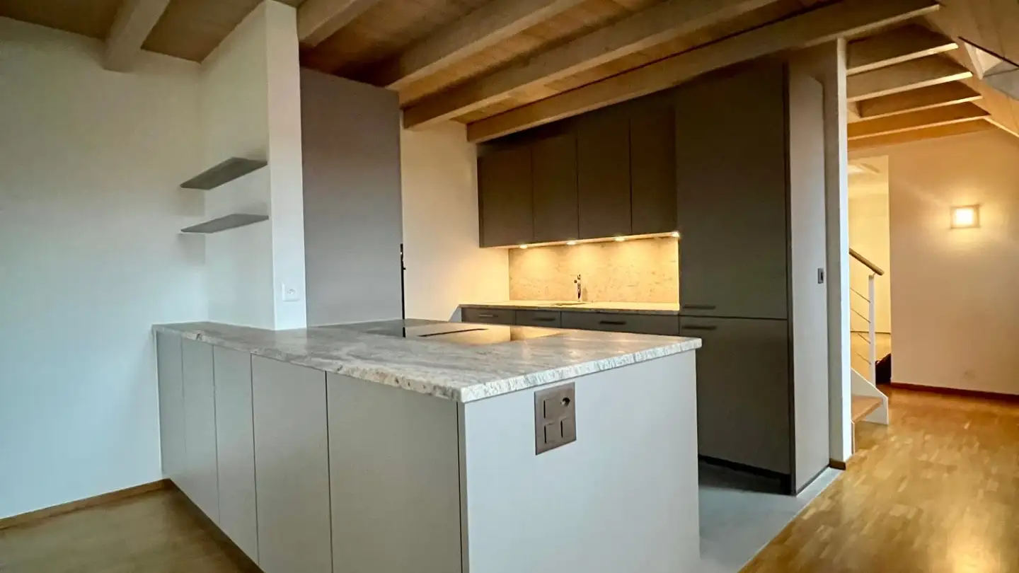 Dachgeschosswohnung mieten - Hauptstrasse 40, 4143 Dornach - Foto 2