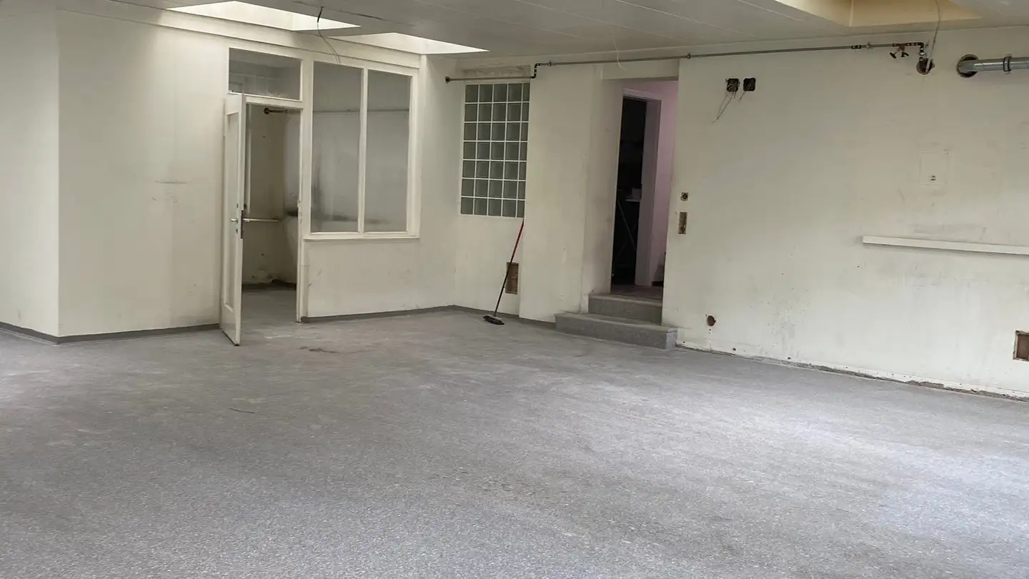 Industrial property for rent - Rue Des Marchandises / Güterstrasse 27, 2502 Biel/Bienne - Photo 2