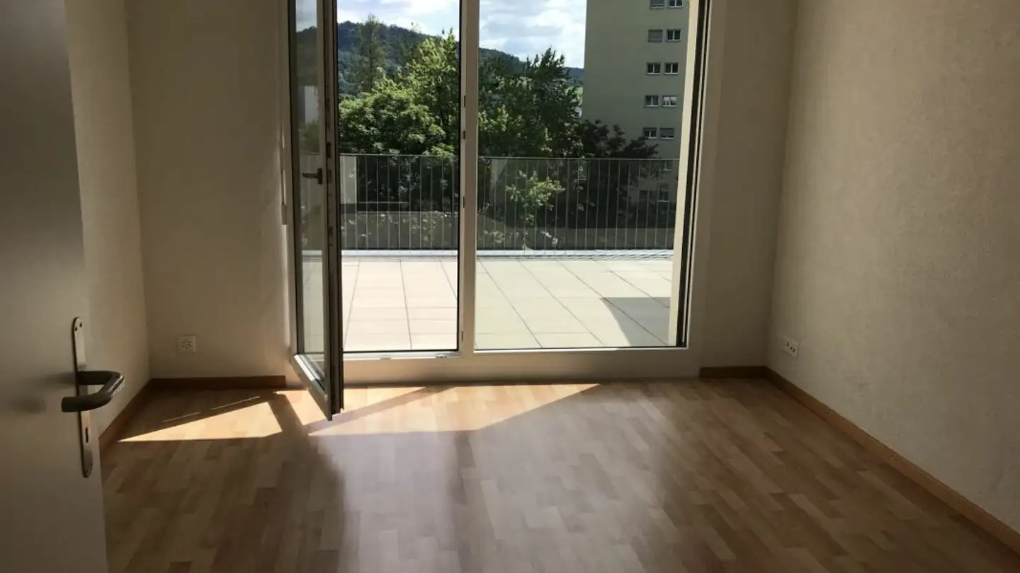 Penthouse for rent - Claisstrasse 7, 8408 Winterthur - Photo 2