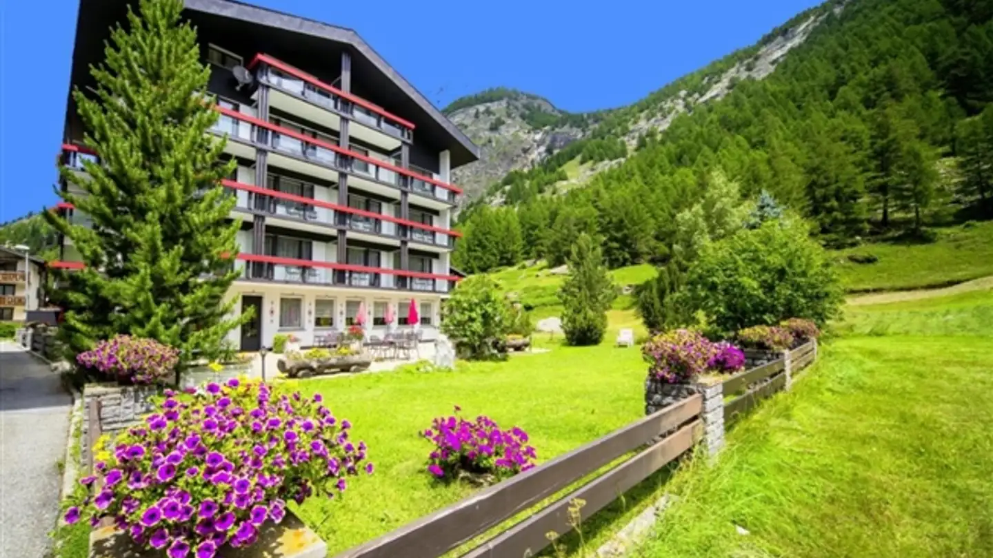 Hotel for sale - Talstrasse 91, 3905 Saas-Almagell