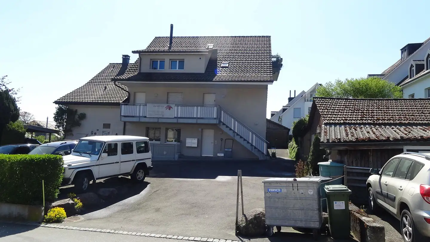 Mehrfamilienhaus kaufen - Bergstrasse 3, 8132 Hinteregg