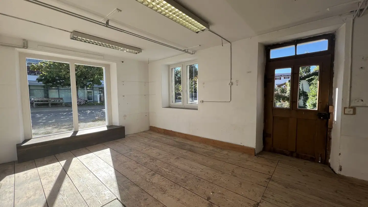 Commercial à louer - Grundstrasse 9, 8712 Stäfa