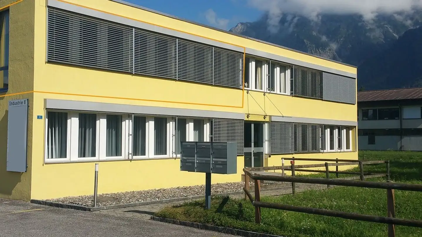 Office space for rent - Industriestrasse 8, 7304 Maienfeld