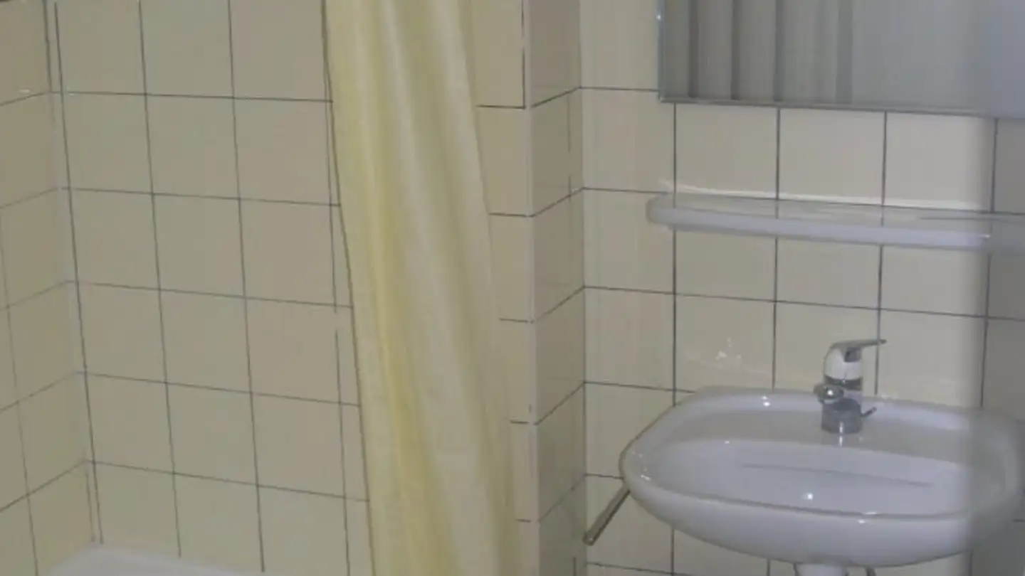 Appartement à louer - 2400 Le Locle - Photo 2
