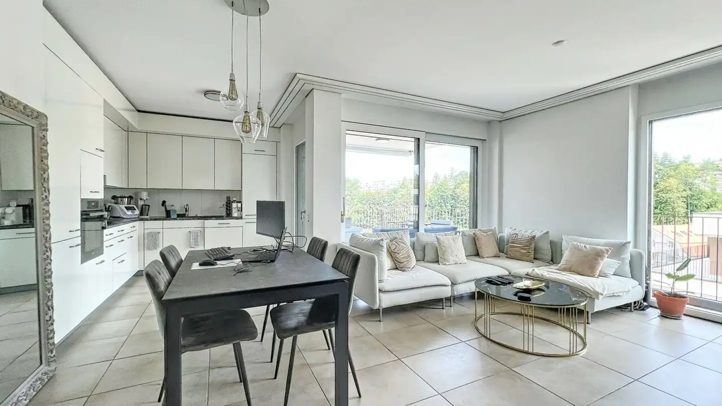 Dachgeschosswohnung mieten - Rue Des Frères-Lumière, 1723 Marly - Foto 4