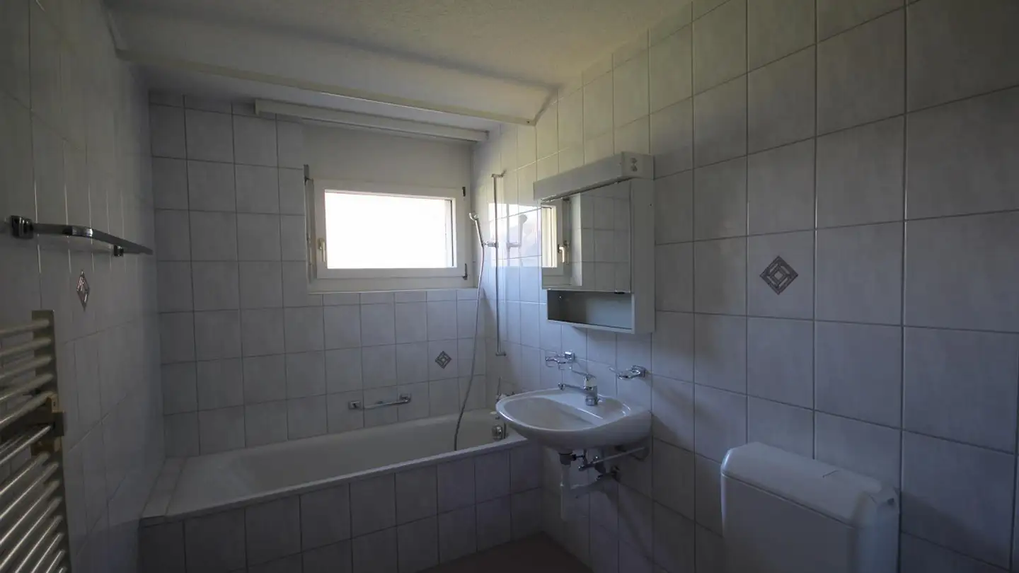 Apartment for rent - 8767 Elm - Photo 4