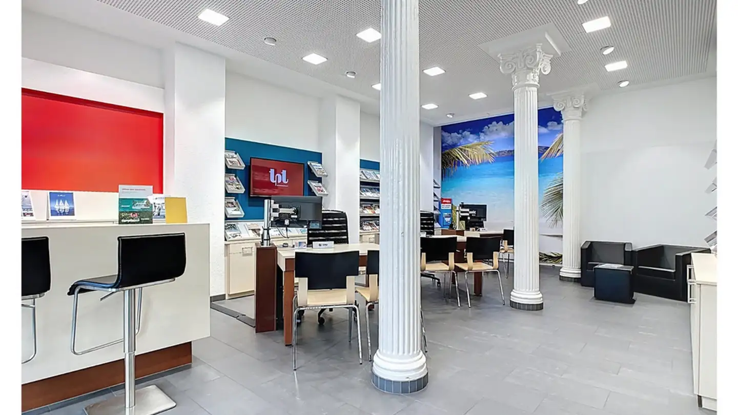 Commercial for rent - Avenue Léopold-Robert 57, 2300 La Chaux-de-Fonds - Photo 2