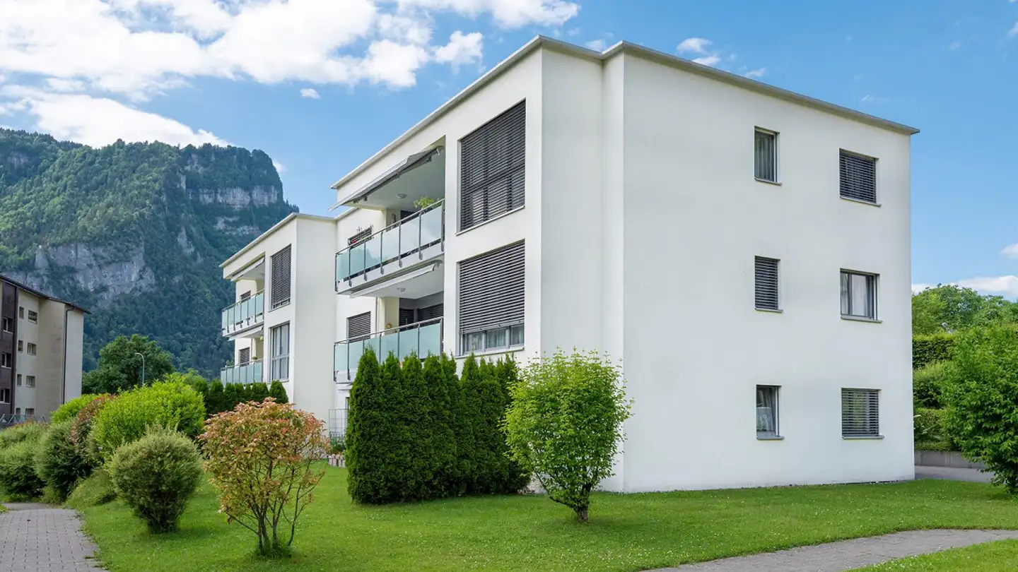 Apartment for rent - 8753 Mollis