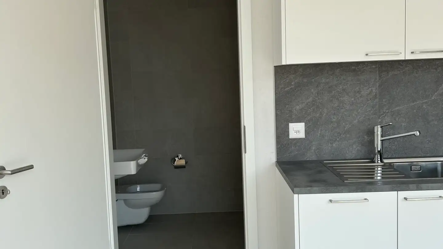 Wohnung mieten - Rue Cordey, 1400 Yverdon-les-Bains - Foto 3
