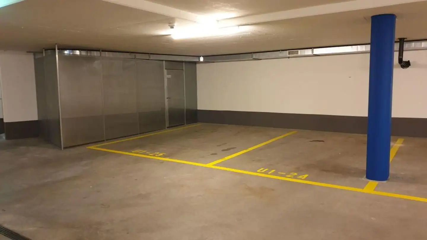 Parcheggio sotterraneo in affitto - Pfäffikonerstrasse, 8835 Feusisberg