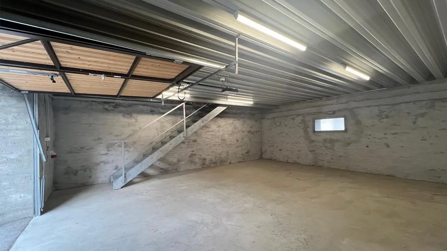 Single garage for rent - Dorfstrasse 10, 3942 Niedergesteln