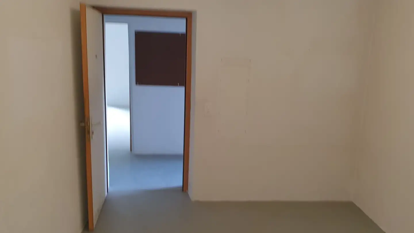 Gewerbe mieten - Hauptstrasse 2, 4436 Oberdorf BL