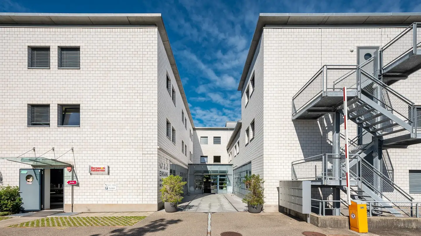 Commerciale in affitto - Geissbüelstrasse 15, 8604 Volketswil