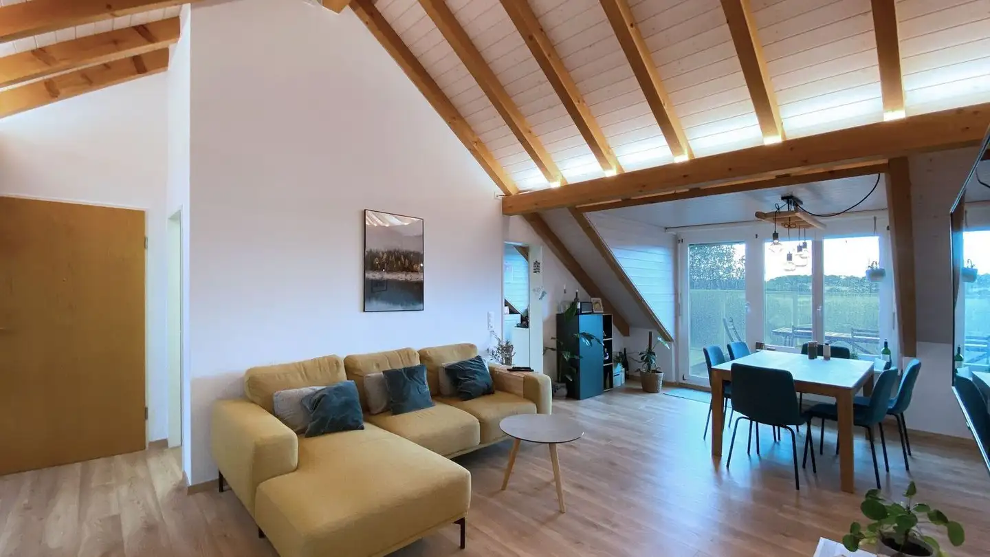 Dachgeschosswohnung mieten - Therwilerstrasse 51, 4104 Oberwil BL