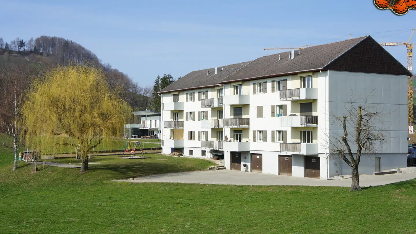 Place de parking extérieure à louer - Chemin Des Combes 3, 1634 La Roche FR - Photo 2
