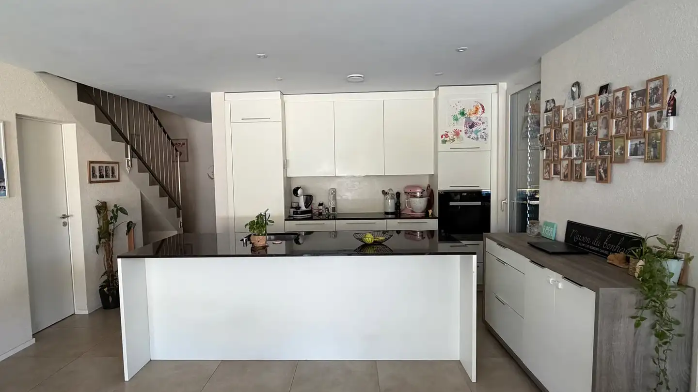 Apartment for rent - 2063 Fenin