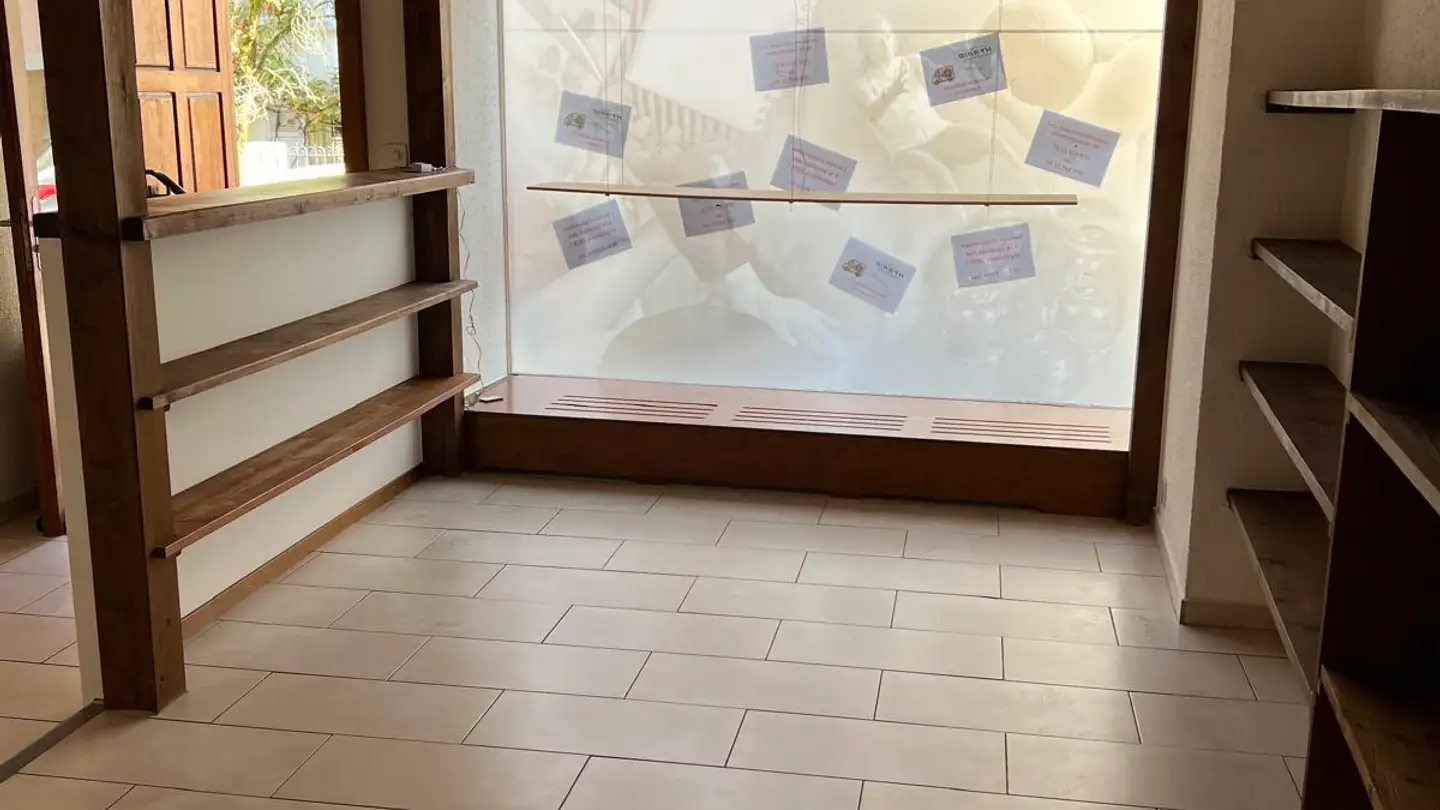 Magasin à louer - Rue de l'Eglise 18, 2900 Porrentruy