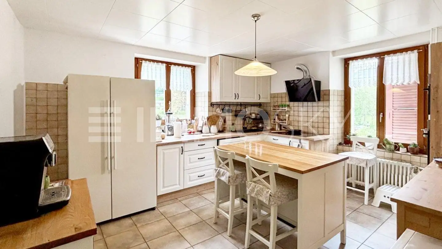 Residential building for sale - 2103 Noiraigue - Photo 4