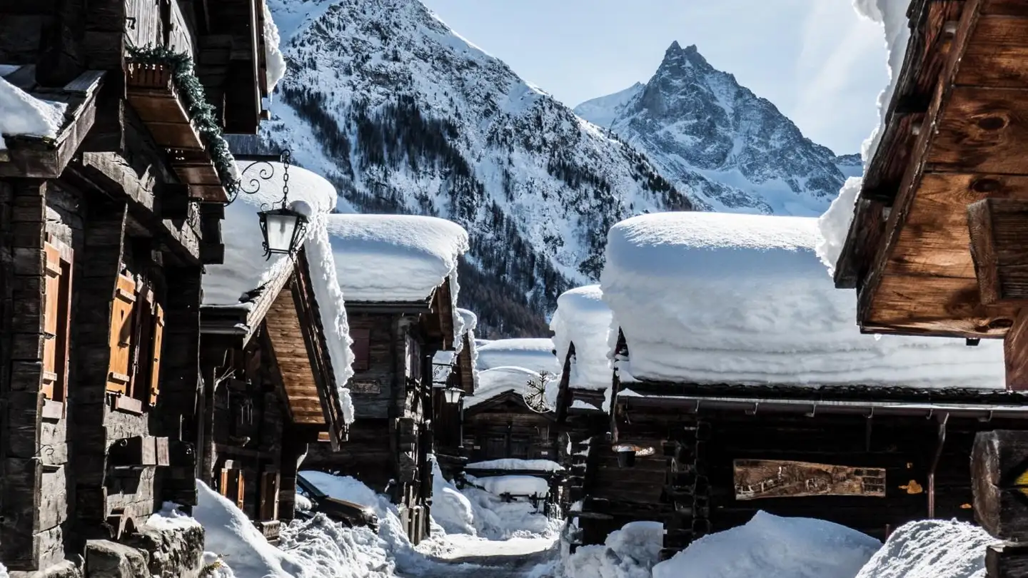 Chalet for sale - Rue Des Cinq 4000 43, 3961 Zinal - Photo 2