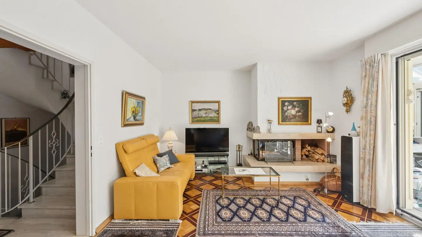 Stepped house for sale - 4147 Aesch BL - Photo 3