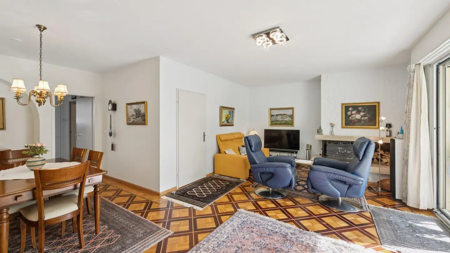 Stepped house for sale - 4147 Aesch BL - Photo 4