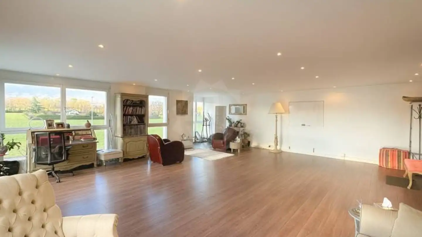 Commercial à vendre - 1260 Nyon