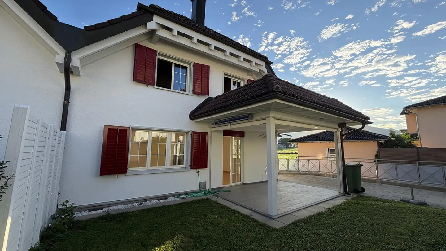Casa bifamiliare in affitto - Margritenstrasse 15, 8863 Buttikon SZ