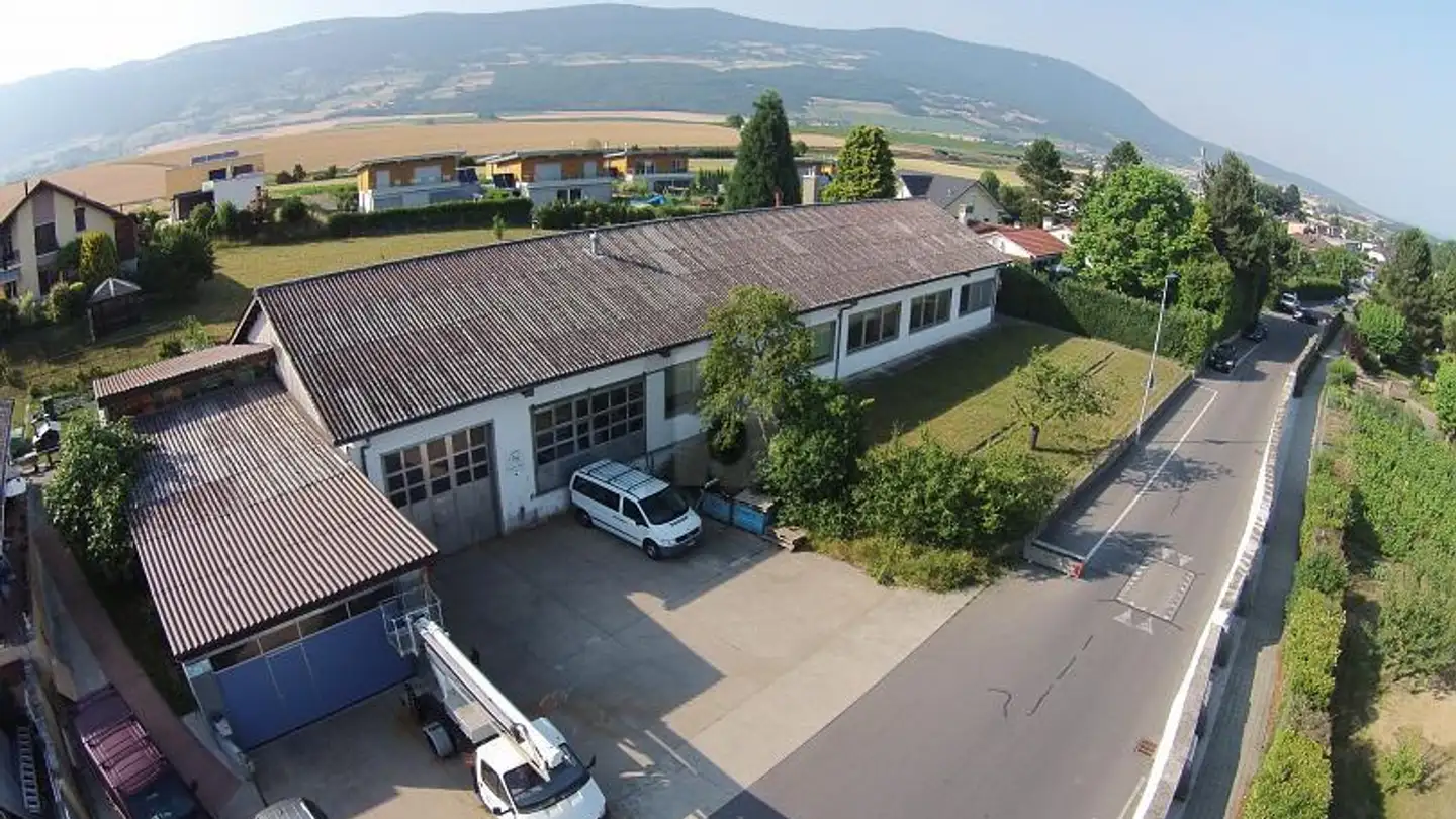 Commerciale in affitto - 1422 Grandson