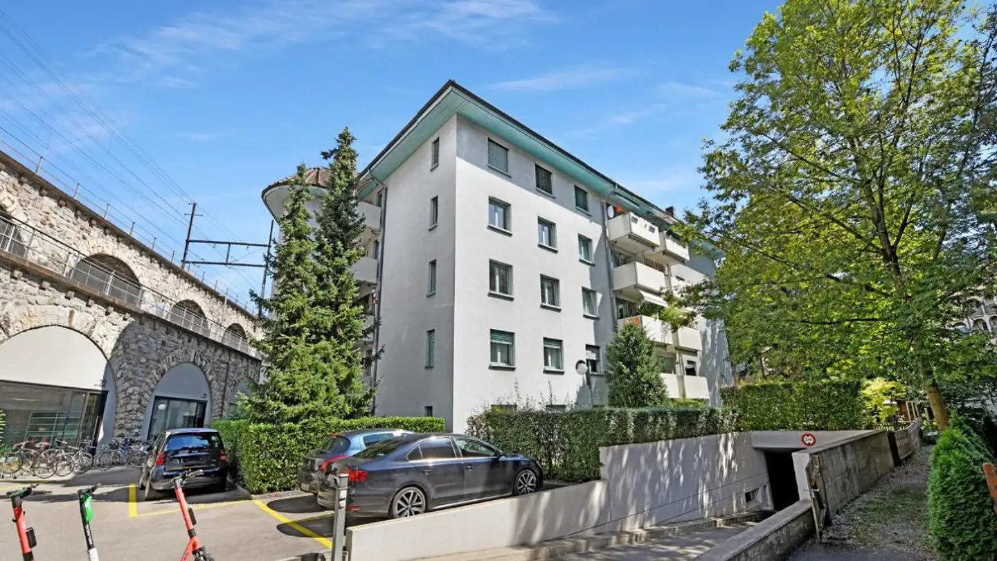 Place de parking souterraine à louer - Josefstrasse 200, 8005 Zürich