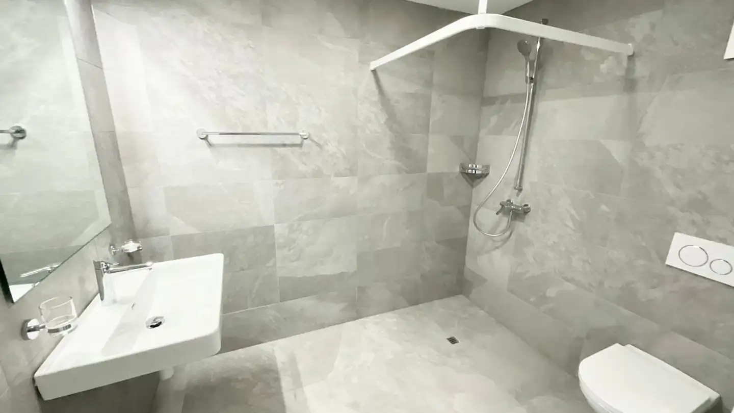 Appartement à louer - Rue De La Gare 28, 2720 Tramelan - Photo 4