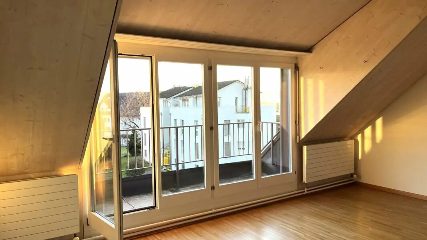Attique à louer - Grüningerstrasse 11, 8624 Grüt (Gossau ZH) - Photo 4
