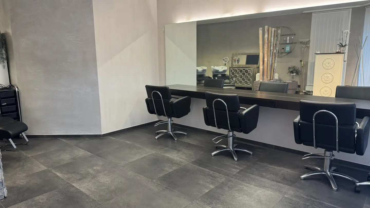 Commercial à louer - Alte Gasse 19, 8604 Volketswil - Photo 2