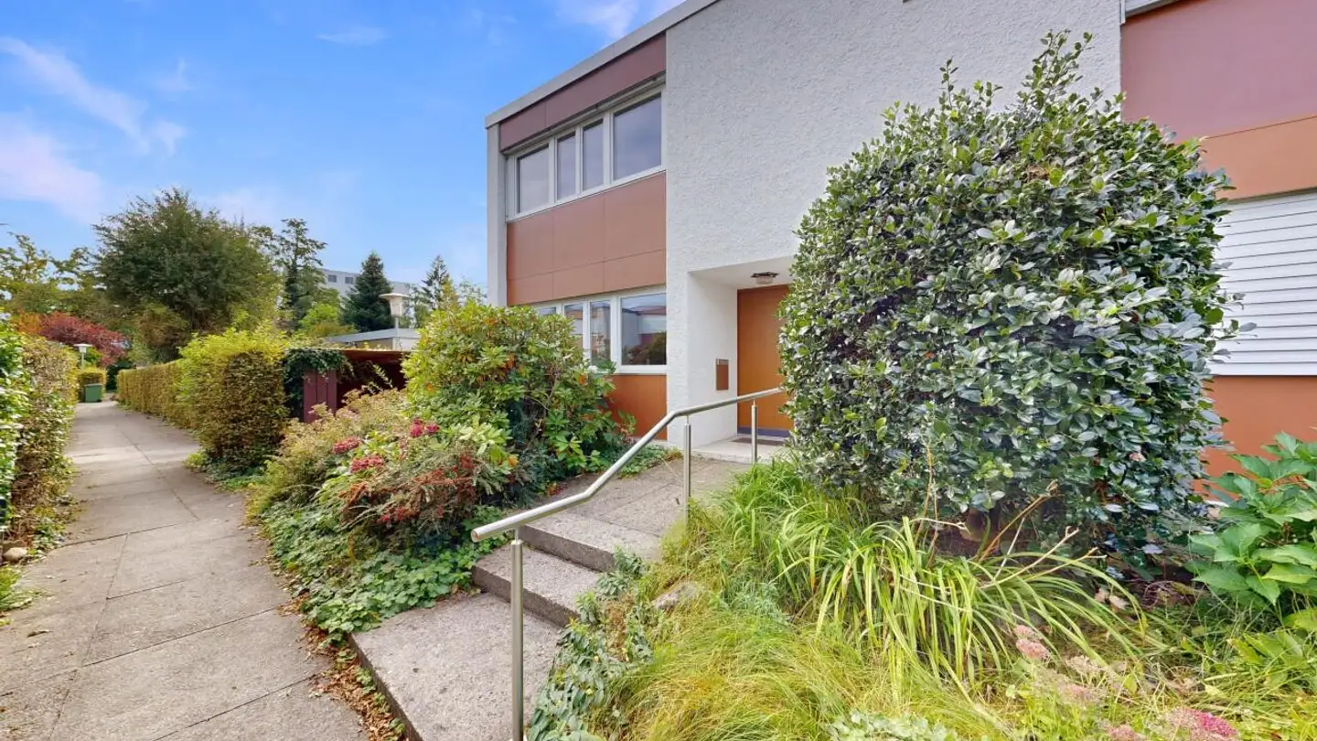 Row house for sale - 5036 Oberentfelden