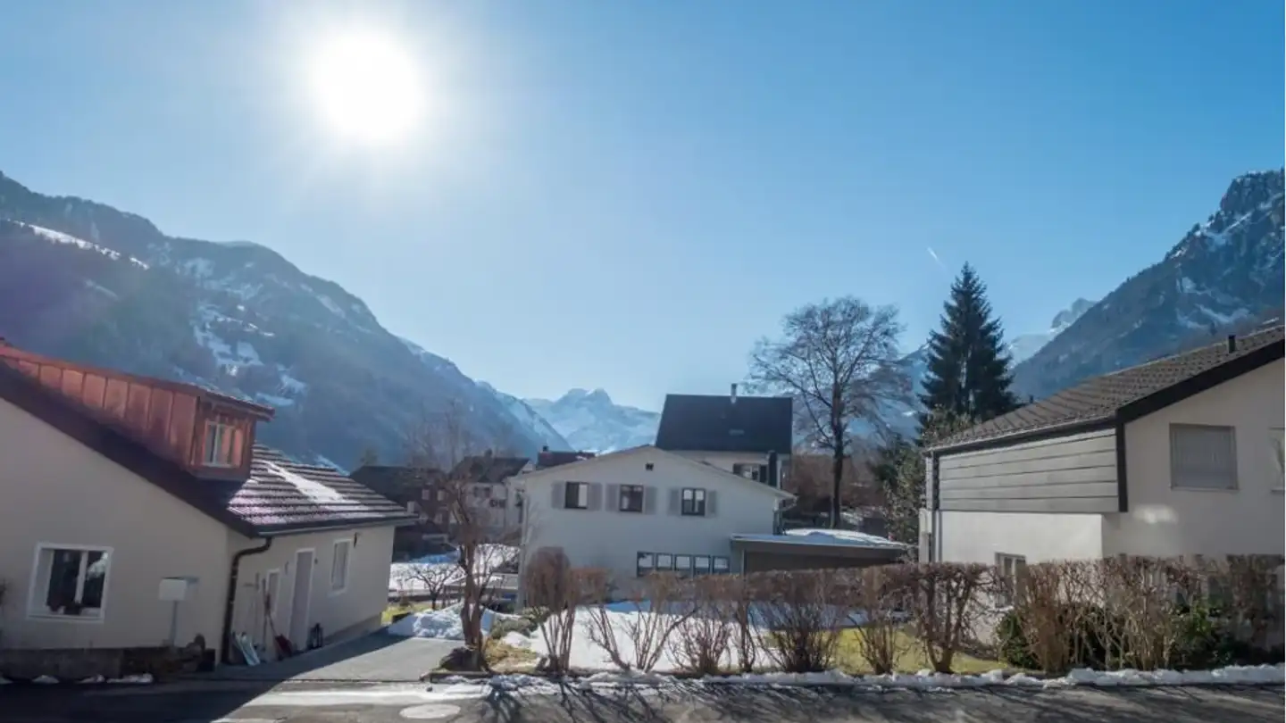Dachgeschosswohnung mieten - Rüteli 6, 8762 Schwanden GL - Foto 3