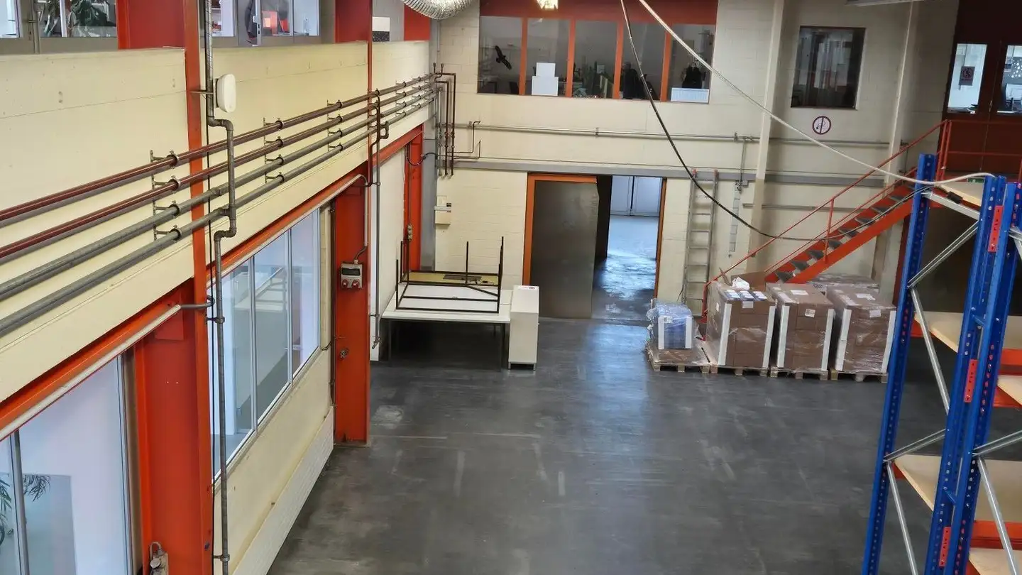 Industrial property for rent - Industriestrasse 3, 5314 Kleindöttingen - Photo 3