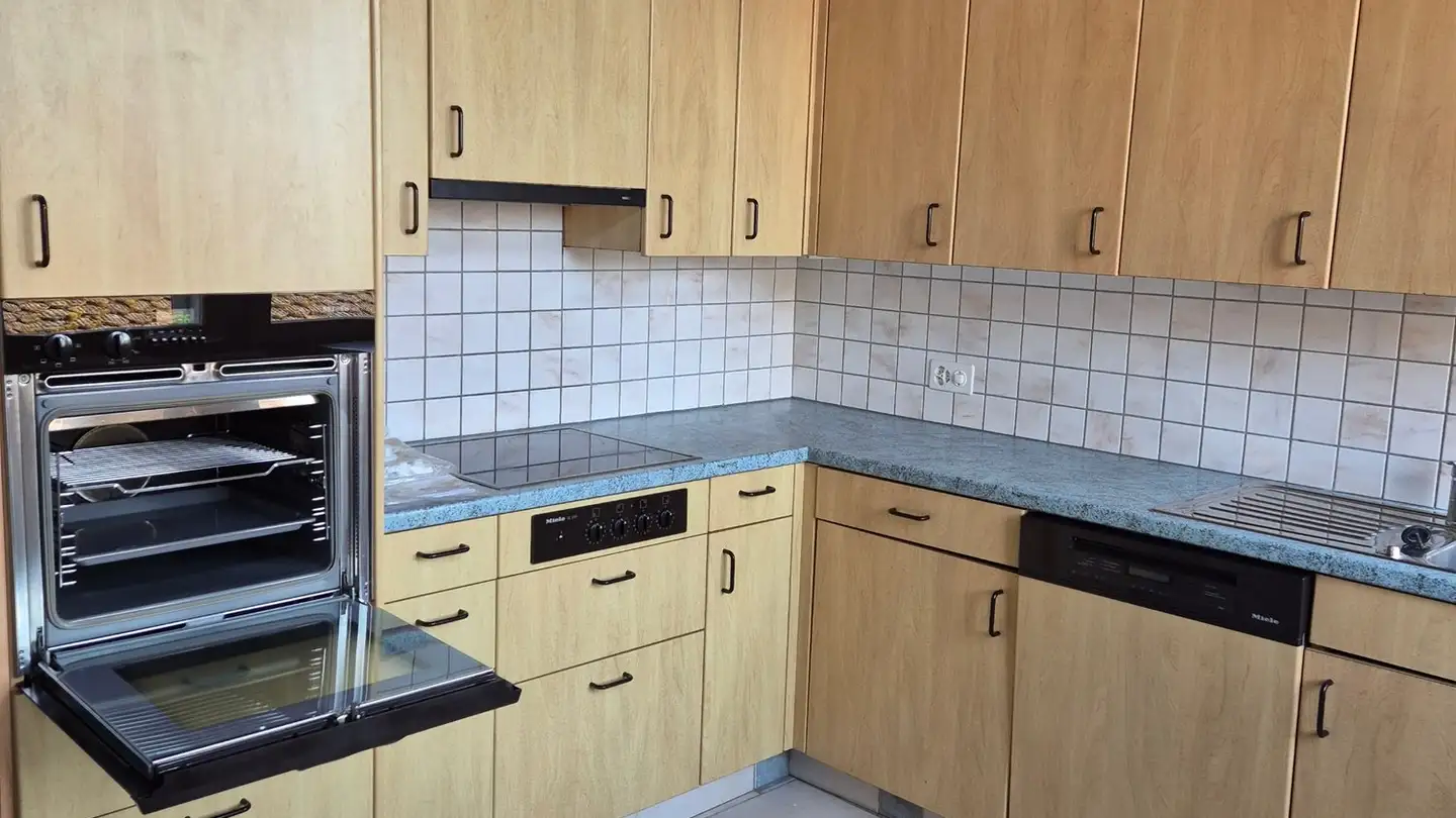 Appartement à louer - Sur La Ville 3, 1443 Champvent