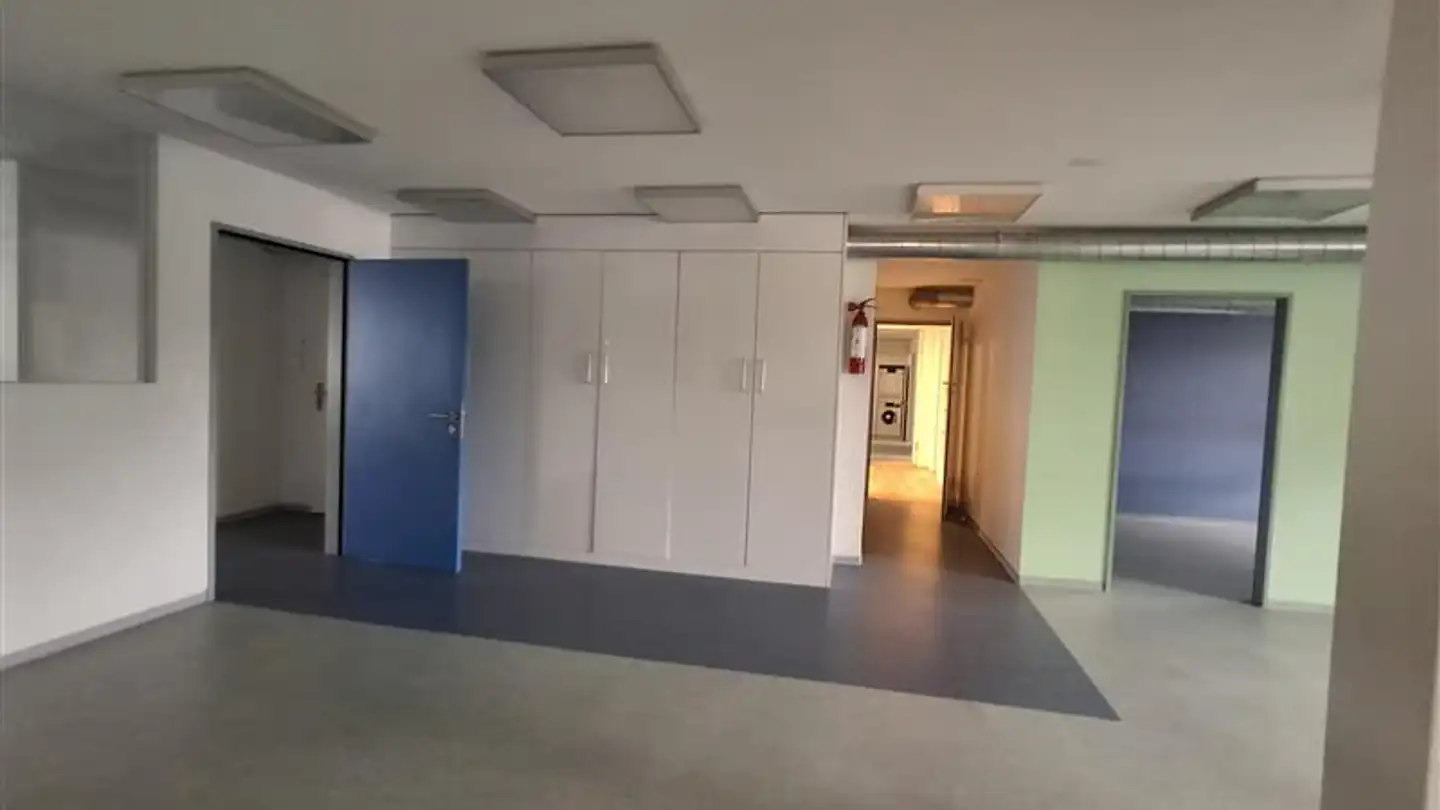 Gewerbe mieten - Winterthurerstrasse 689, 8051 Zürich - Foto 3