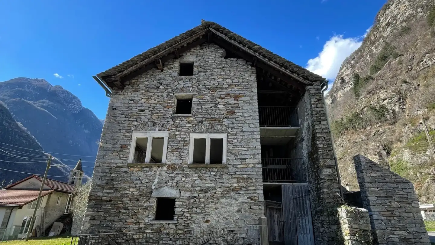Einfamilienhaus kaufen - Via Sant'Antonio, 6742 Pollegio - Foto 2
