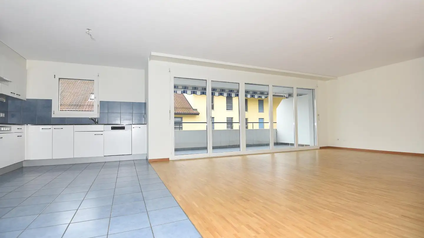 Apartment for rent - Rue Jean-André-Venel 49, 1400 Yverdon-les-Bains - Photo 2