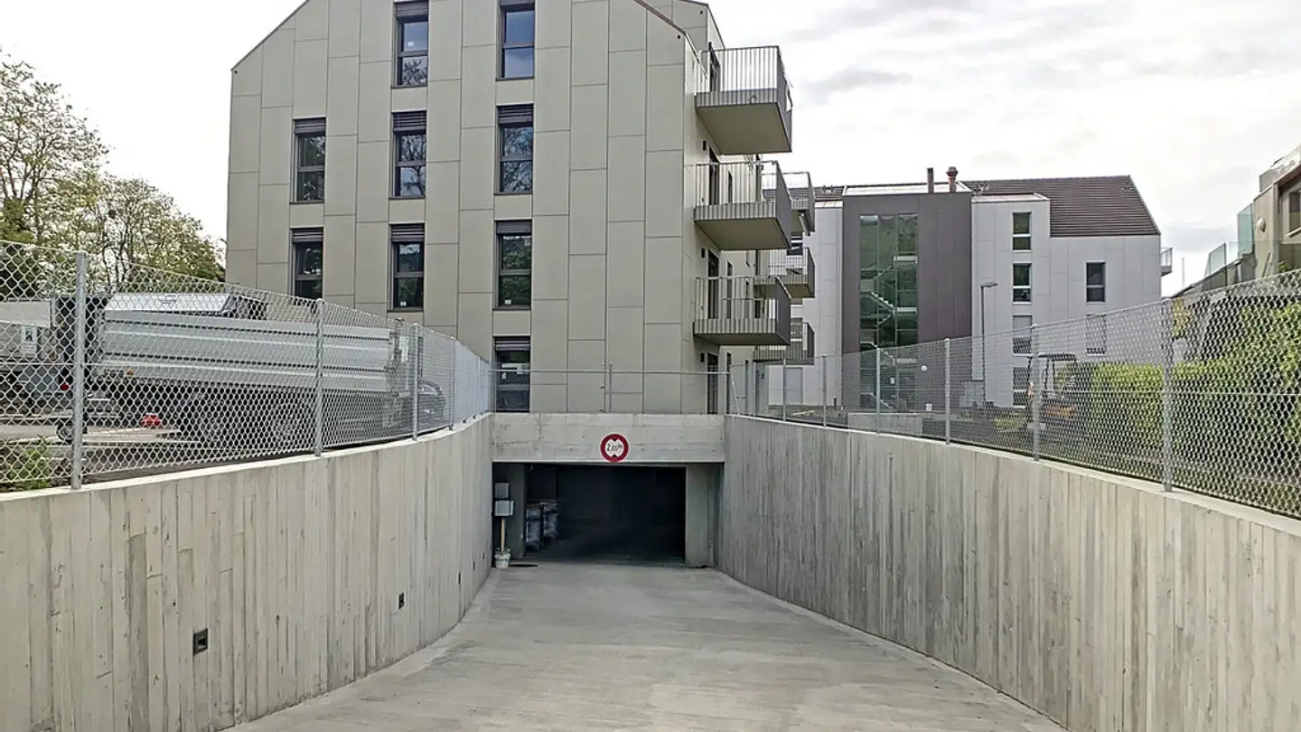 Indoor parking space for rent - Rue Du Verger-Des-Fontaines 9, 2074 Marin-Epagnier