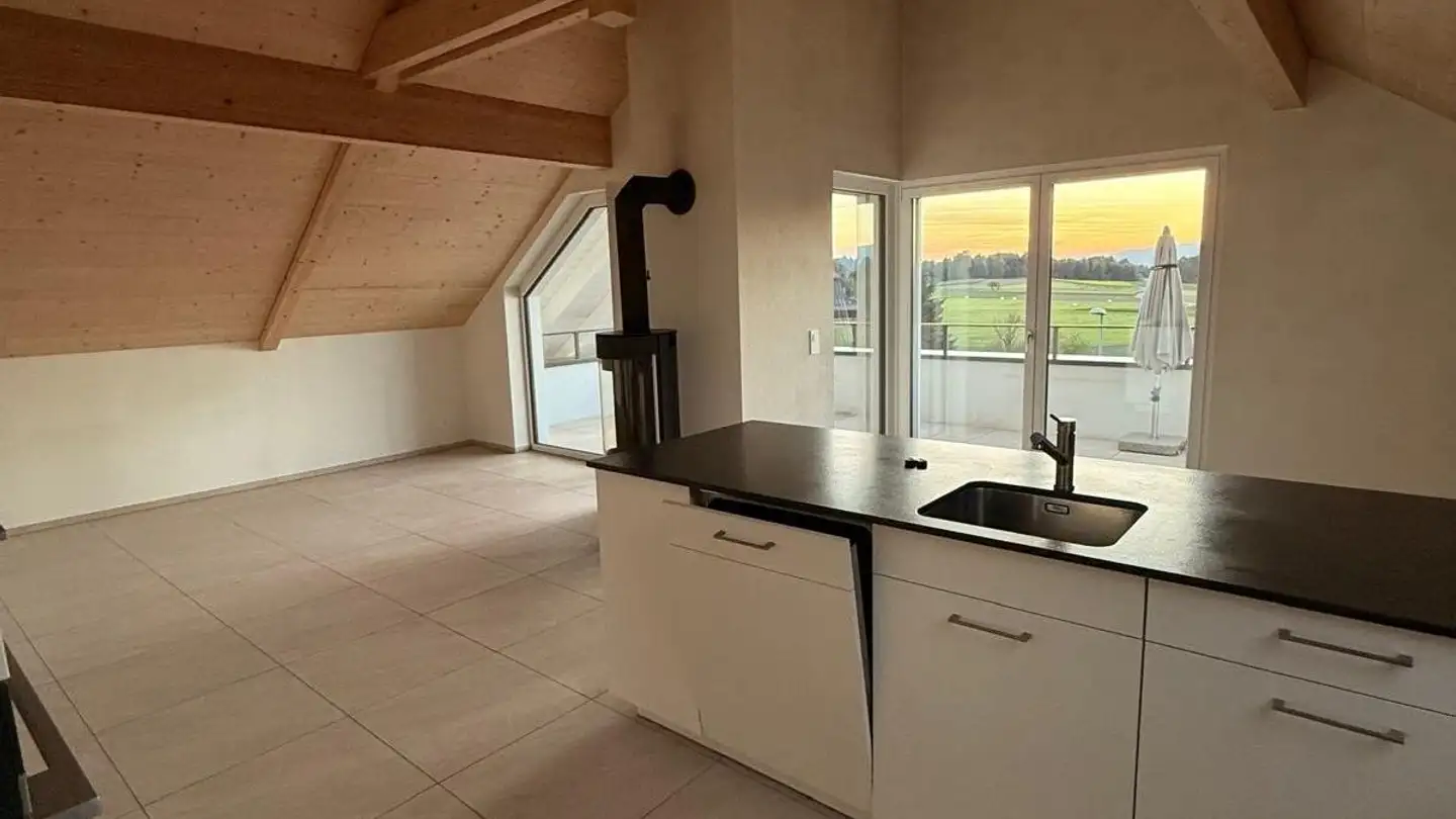 Dachgeschosswohnung mieten - Kirchacker 3, 4933 Rütschelen - Foto 3