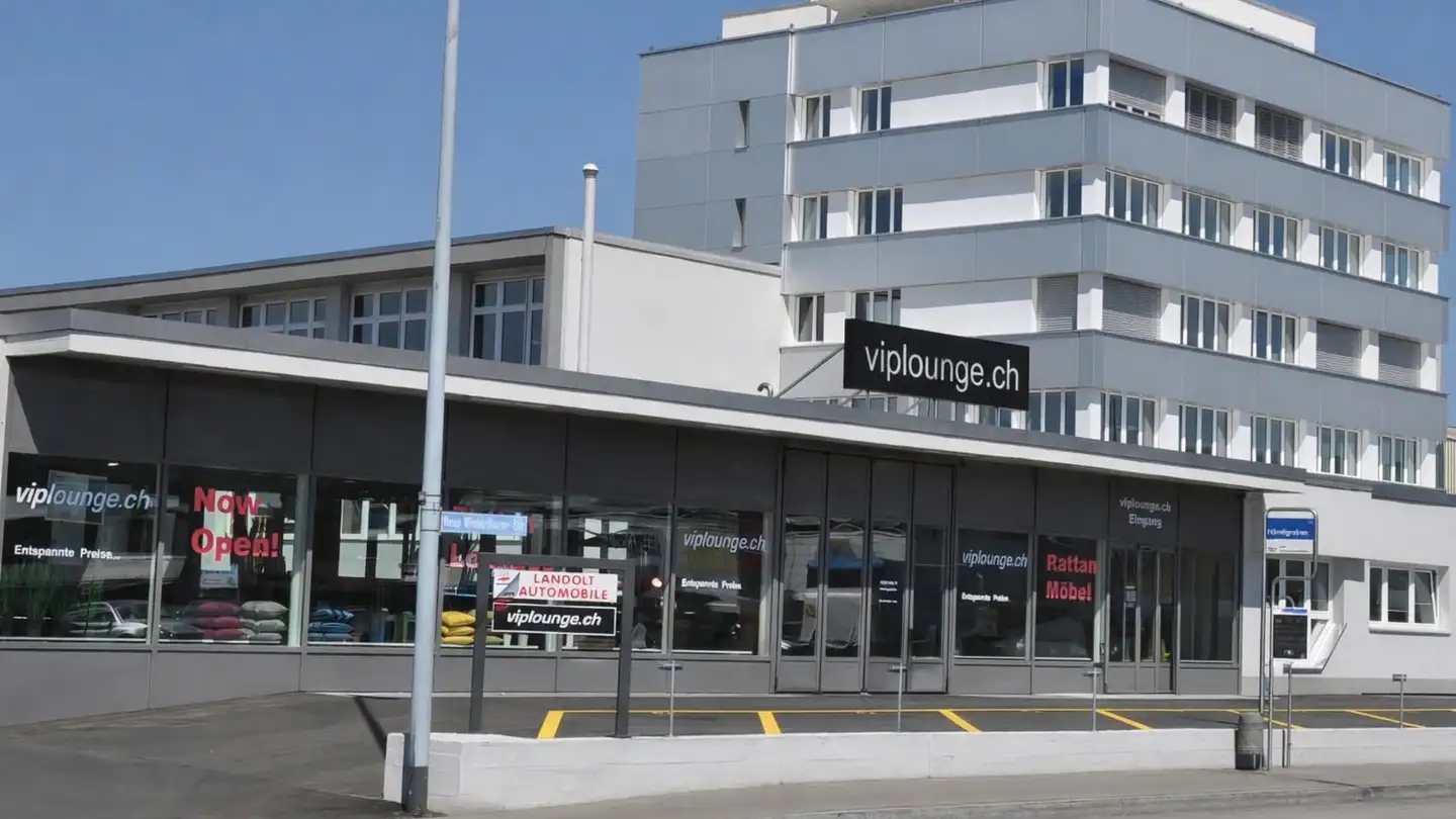 Commercial à louer - Neue Winterthurerstrasse 30a, 8305 Dietlikon