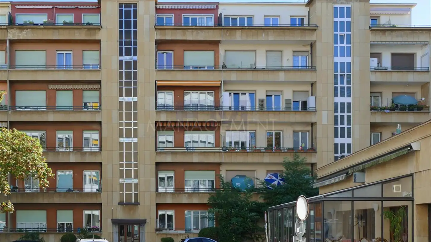 Mixed-use building for rent - 1203 Genève