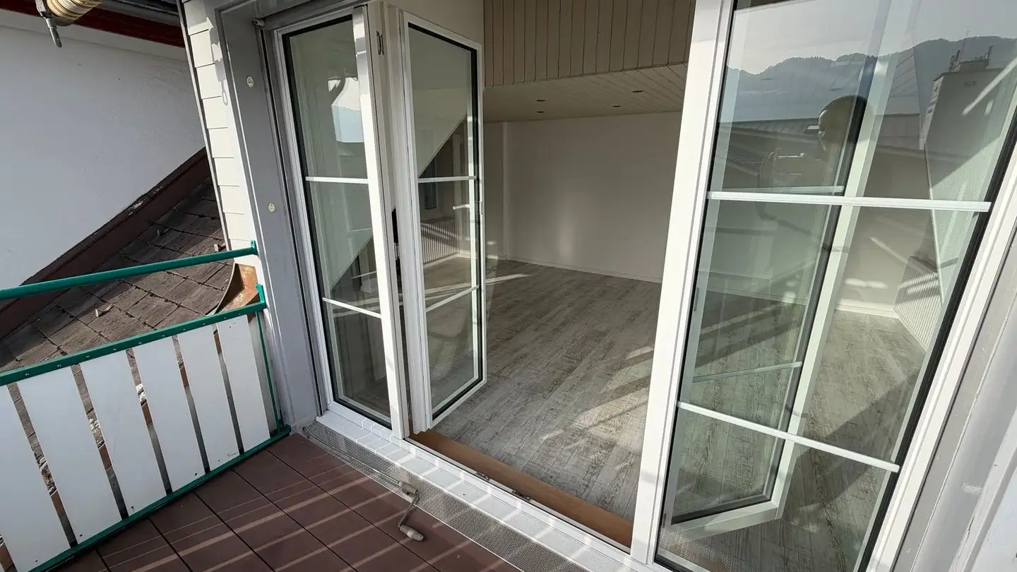 Attique à louer - Schwyzerstrasse 1, 6422 Steinen - Photo 4