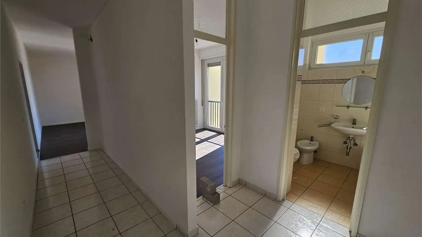 Appartamento ammobiliato in affitto - 6830 Chiasso - Foto 3