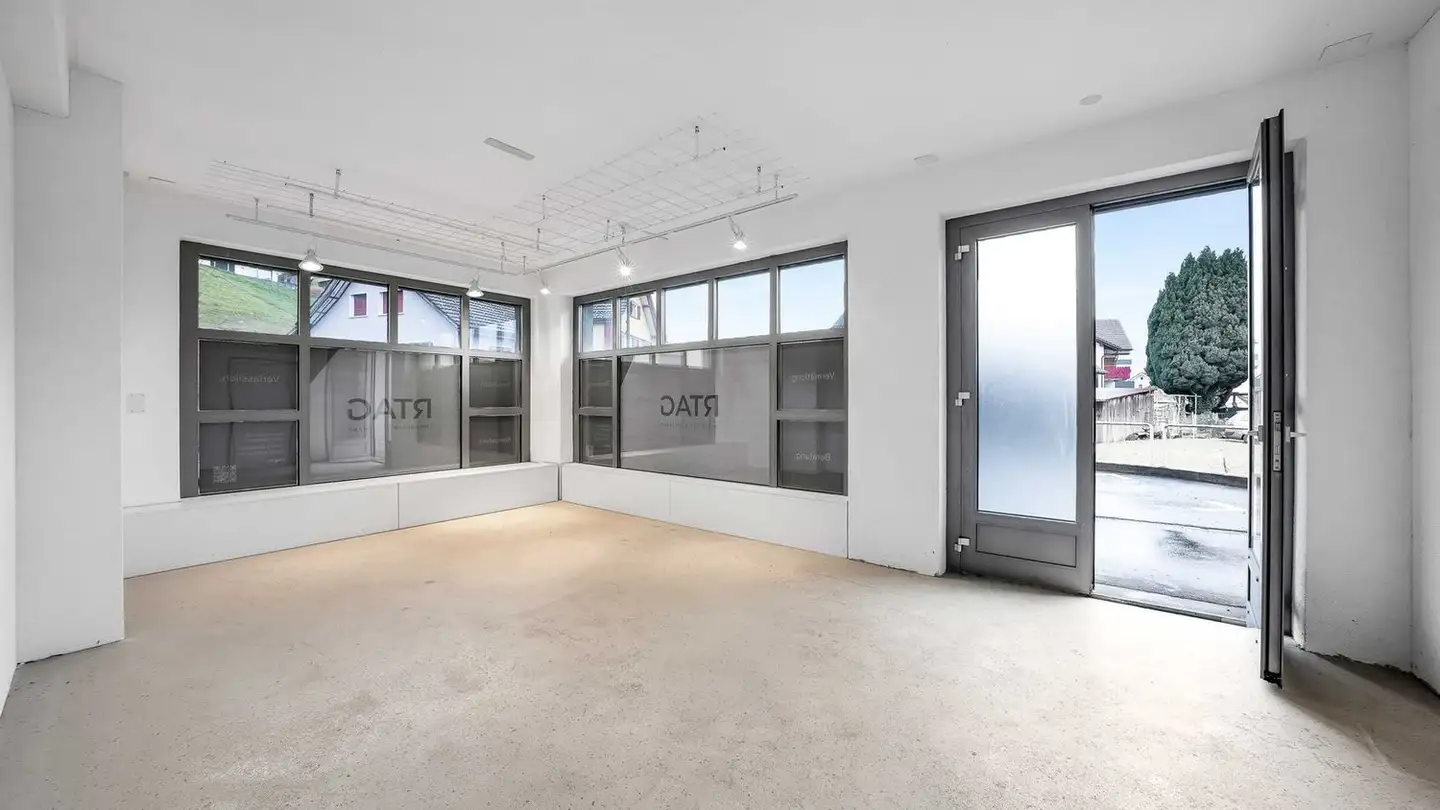 Office space for rent - Dorfstrasse 19, 9462 Montlingen - Photo 2