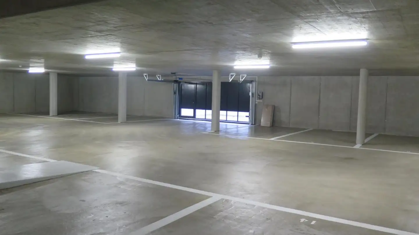 Tiefgaragenstellplatz mieten - Rue De La Tour 16, 1263 Crassier