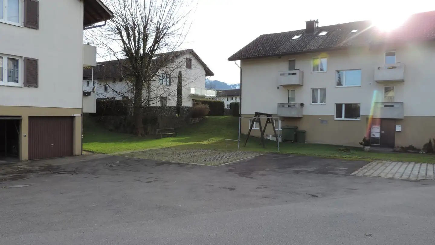 Outdoor parking space for rent - Mürtschenstrasse 5, 8716 Schmerikon