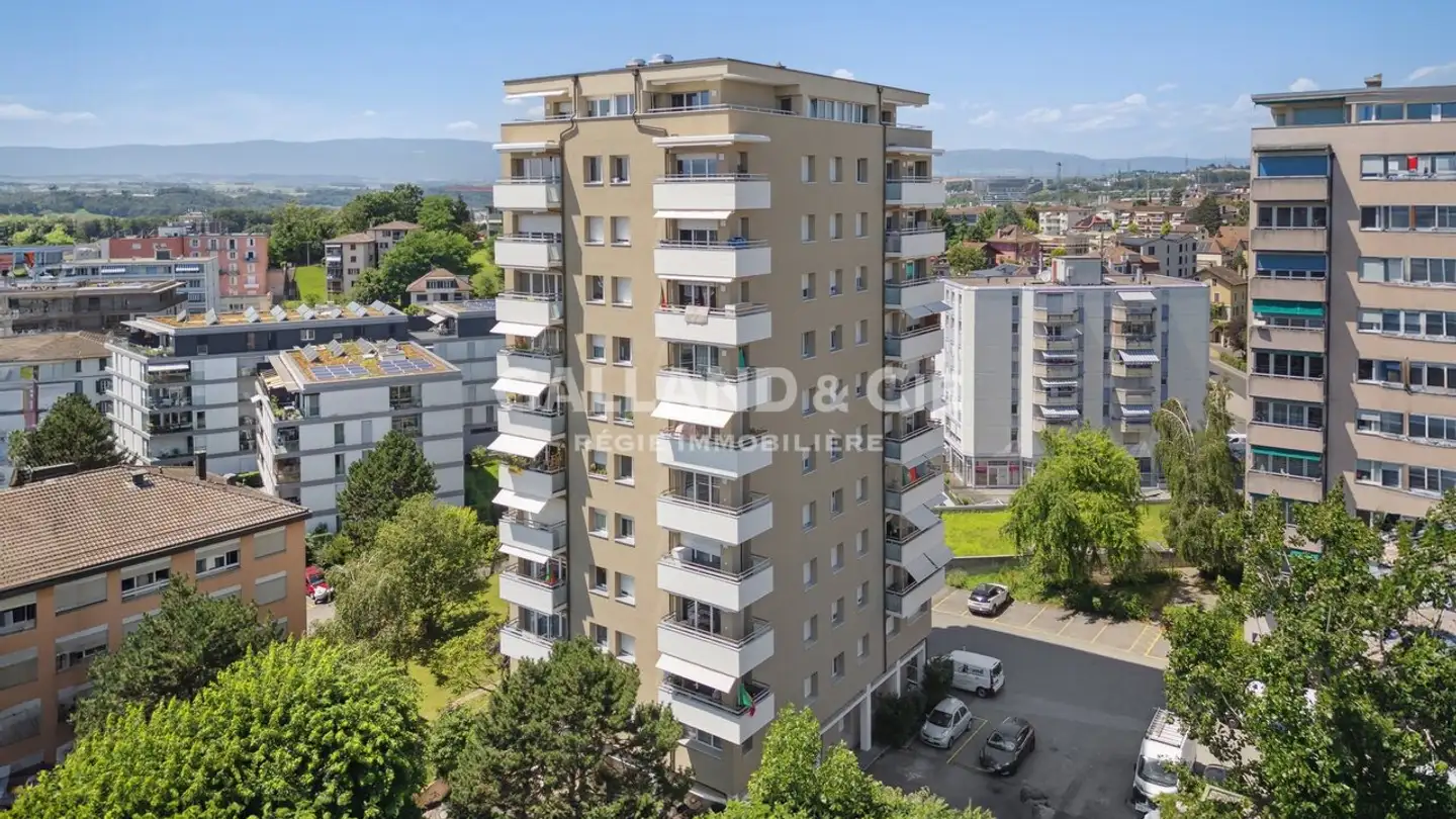 Covered parking space for rent - Rue de l'Industrie 9, 1020 Renens VD